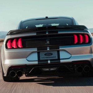 2020-ford-shelby-gt500-60.jpg